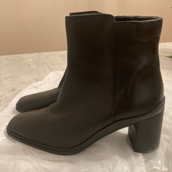 Naturalizer Avery Boots Size 9 - Picture 2 of 4